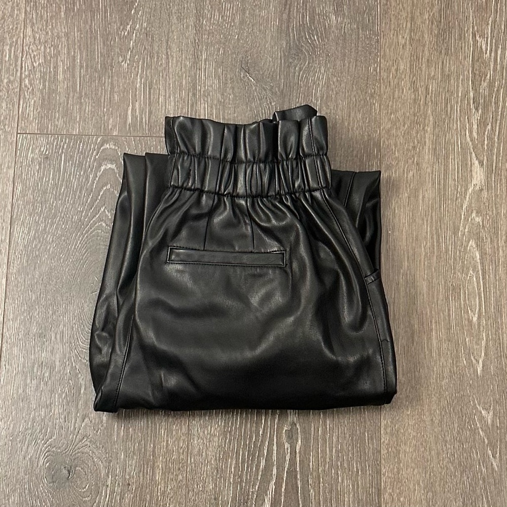 Madewell Vegan Leather Pull-On Paperbag Pants Sz 0